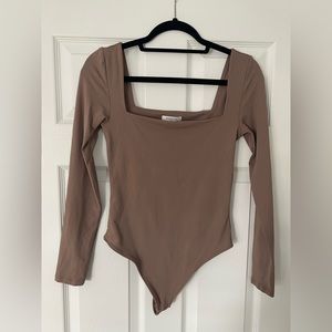 Aritzia Babaton Contour Square Neck Bodysuit Deep Taupe